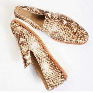 Free people snake eyes velvet loafer
